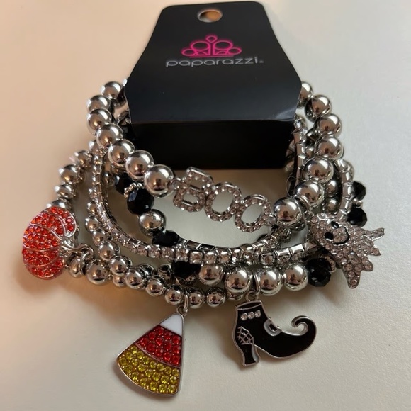 paparazzi Jewelry - Boo ~ Bracelet